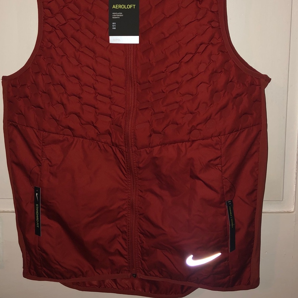 Nike AeroLoft ventilated vest - Picture 2 of 8